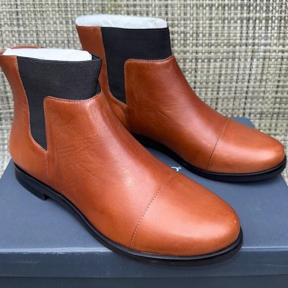 Bernardo NWT Women's Sonni Brown Leather Chelsea Boot Bootie Size 6.5 - Picture 2 of 6